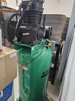 Speedaire Vertical Compressor Unit