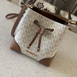 MK Purse 