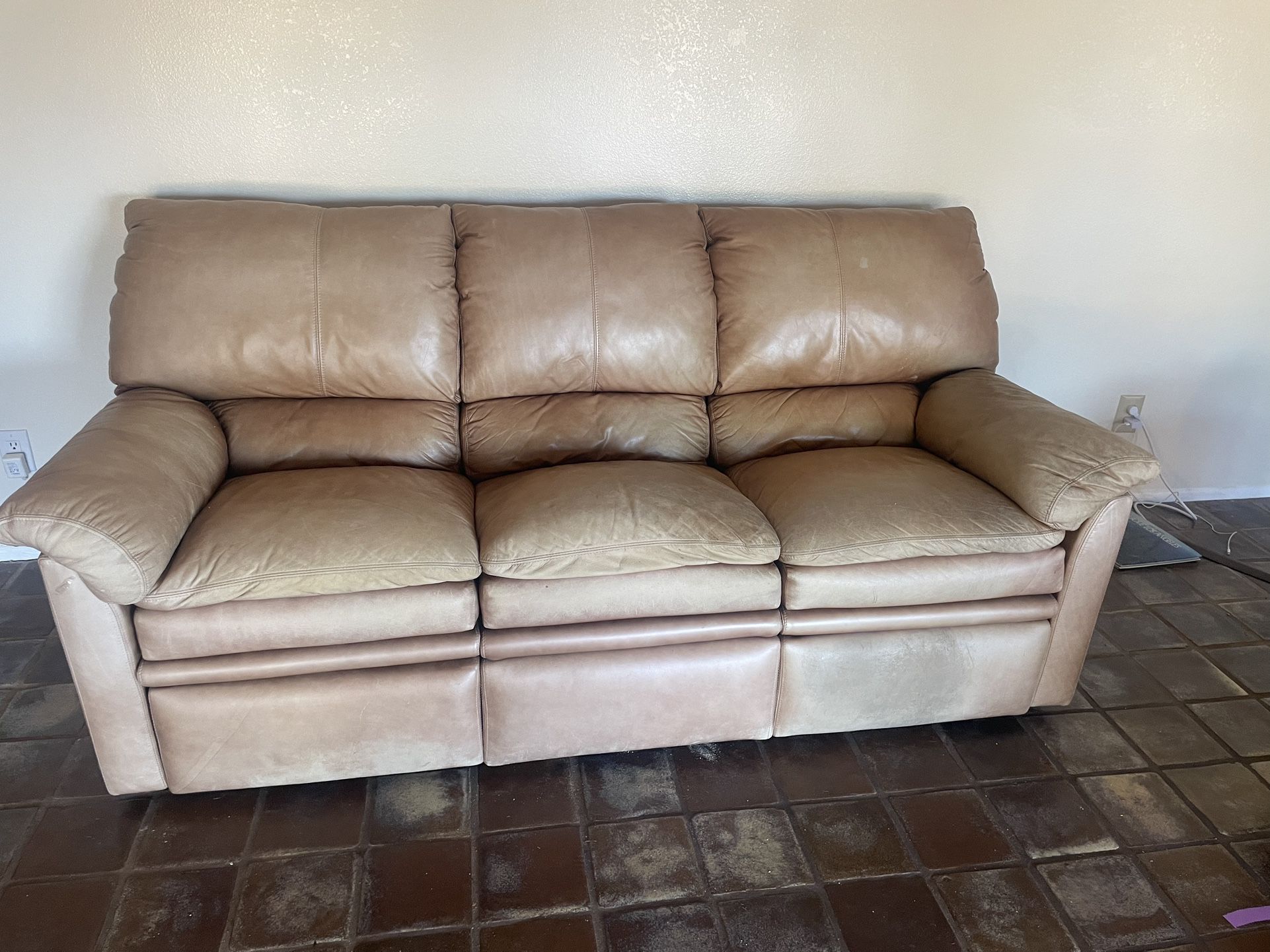 Leather Couch With Recliners On Ends