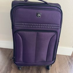 Skyline 21" Softside Carry On Spinner Suitcase 