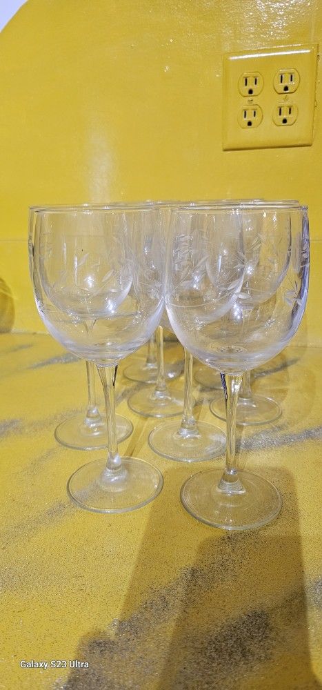 Princess House Heritage Wine Glasses, Set of 8, Grand White Wine Glasses, Elegant used