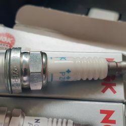 NGK 4363 Honda/Acura Spark Plugs