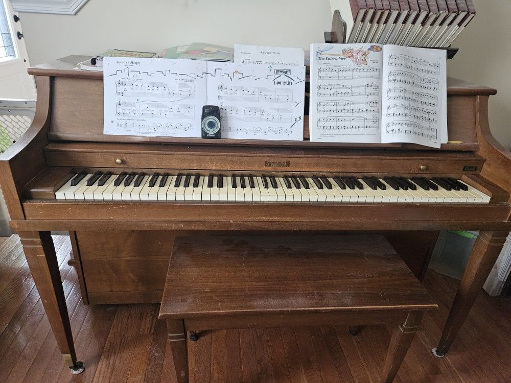 Free Piano - Ashburn VA 