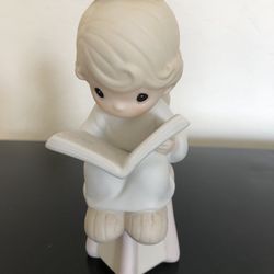 Precious Moments Figurines Collection 