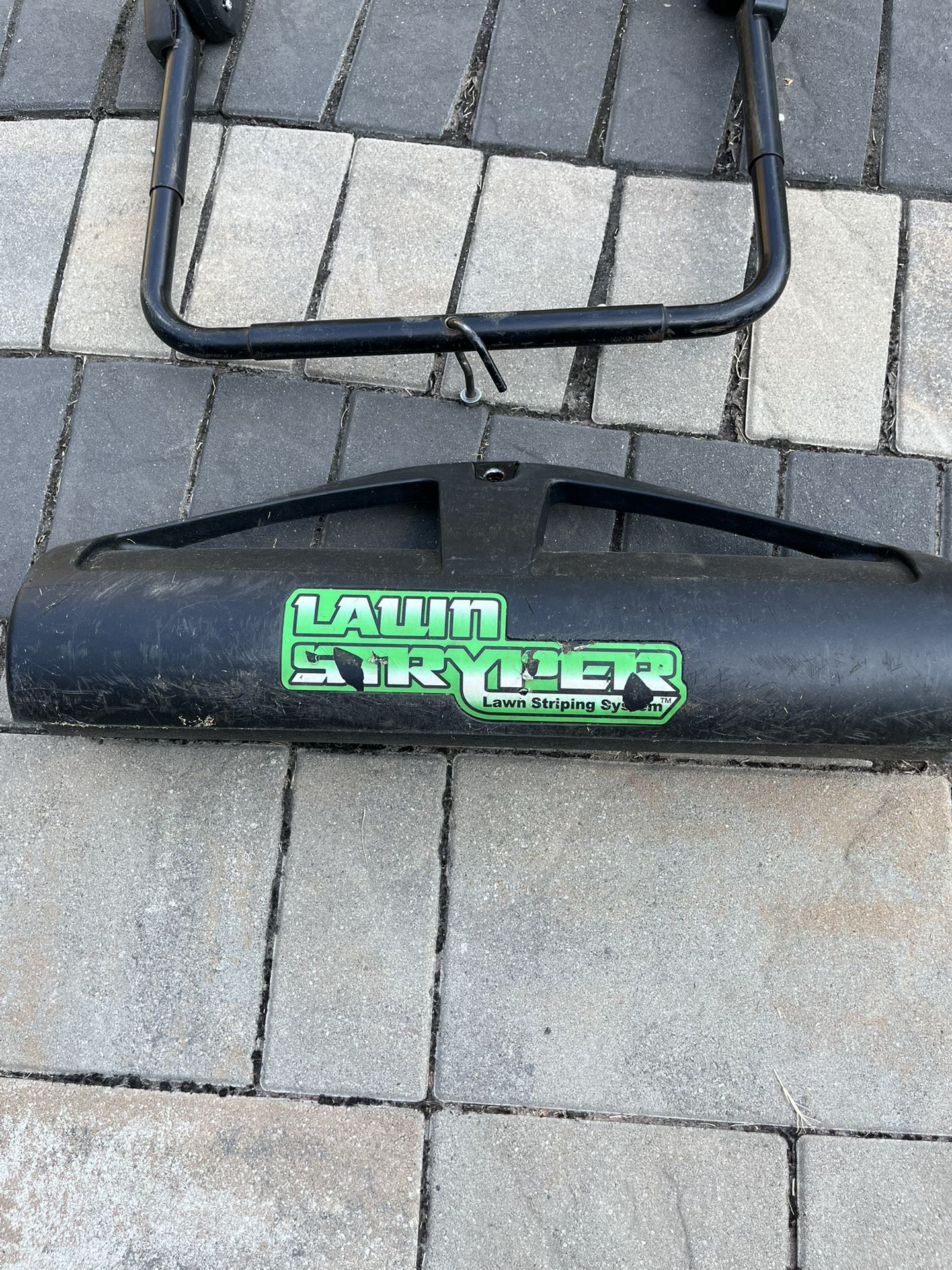 Lawn Stryper