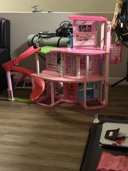 Barbie Dream Doll House