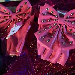 Ice Skate Rocking -N- Roll Gloves 