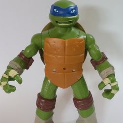 Teenage mutant Ninja Turtle Leonardo Figure