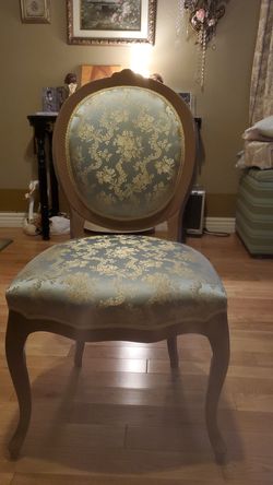 Antic chair set of 6
