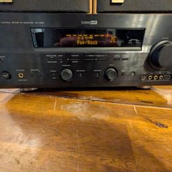 Yamaha RX-V657 AV Receiver