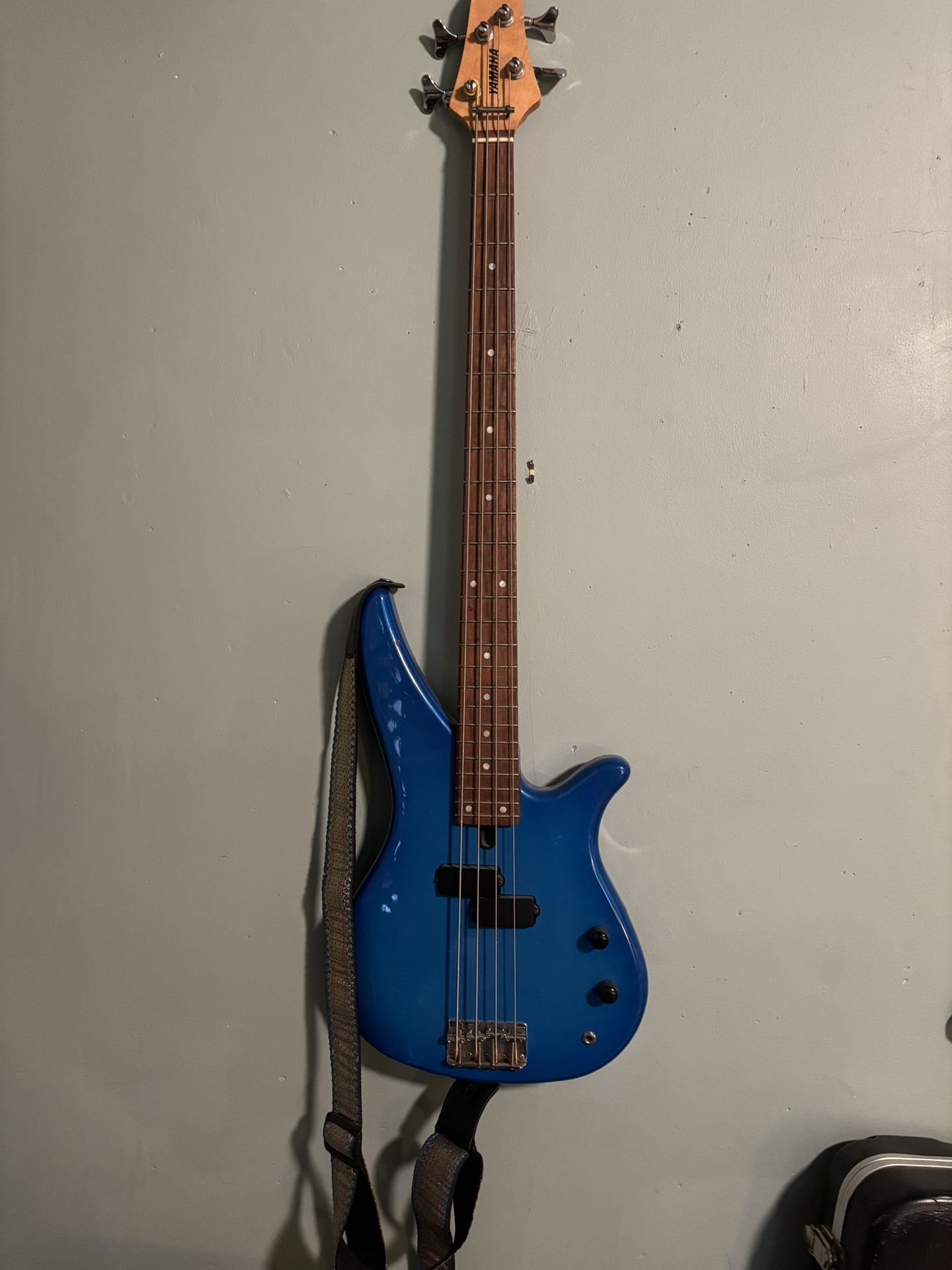Yamaha bass