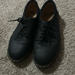 Dr. Martens 8053 5-Eye