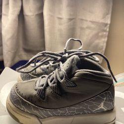 Little  Kids Jordan’s  Shoes size 5 C