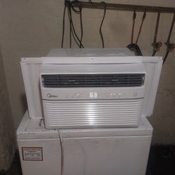 Air Conditioner Midea 6,000 BTU  (Like New)