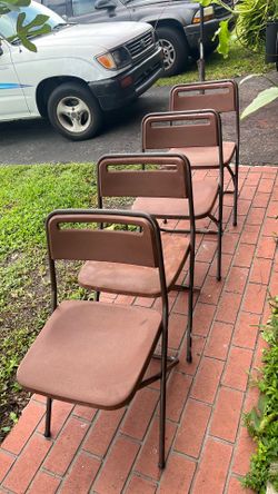 Chair metal and. Plastic  4 for $30