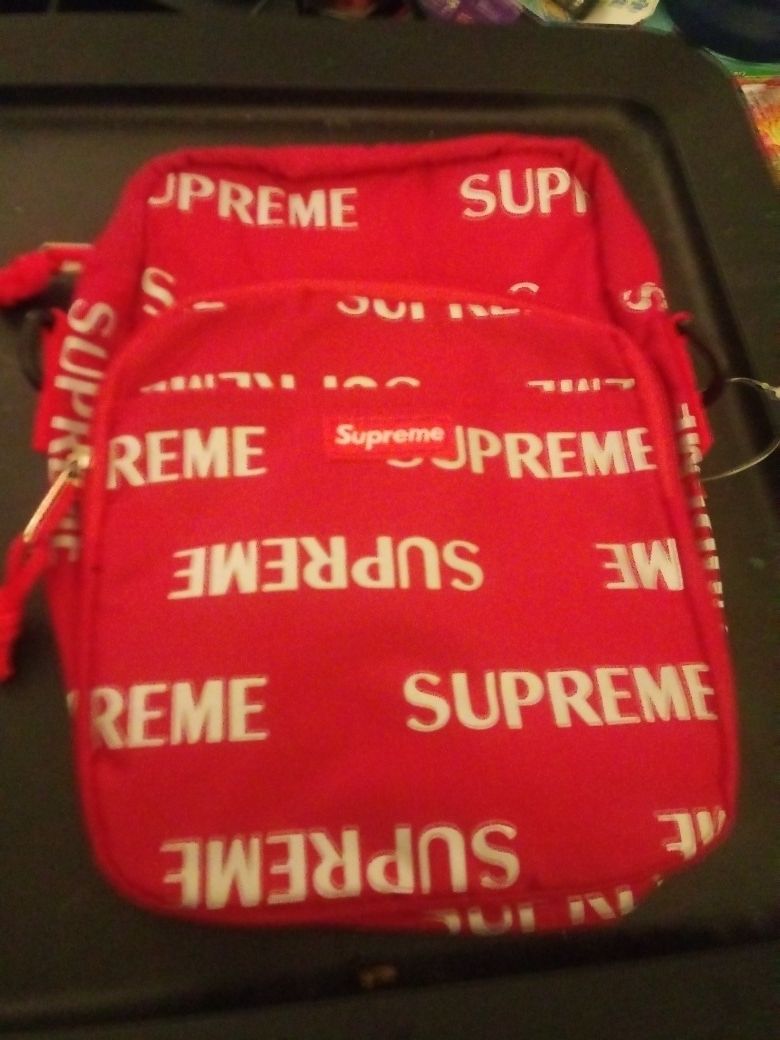 Supreme shoulder bag