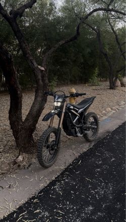 2025 Surron Ultra Bee