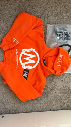 Mamba& Mambacita sports foundation  The Girl dad cropped Hoodie