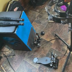 Cajon With Foot Pedal And Clapper And Case.