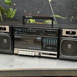 Sony CF-1010 Vintage Boombox - 1980s
