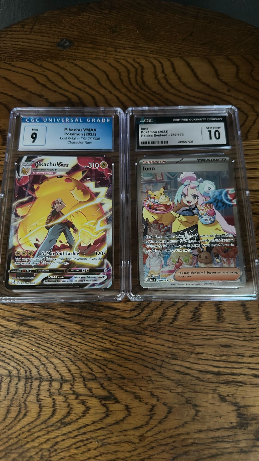 Pikachu VMax & Iono Trainer