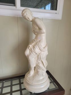 Classical Female Figure Decorative Statue
