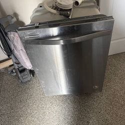 Dishwasher and Microwave 