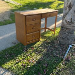 Free Desk In Santee 