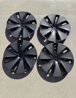 Model 3 18" Photon Wheel Cover (Set of 4)