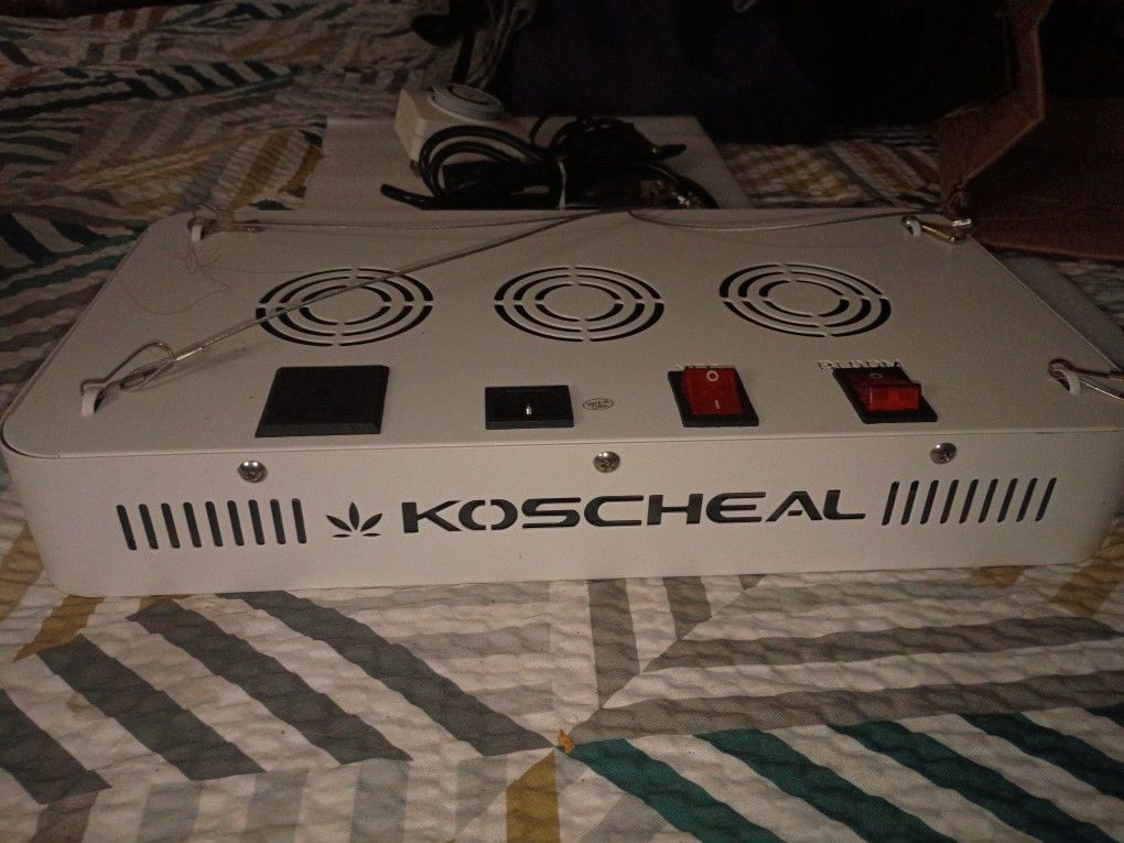 2,500 Watt /  Led/  Grow Light - Purple And Red Led Lighting