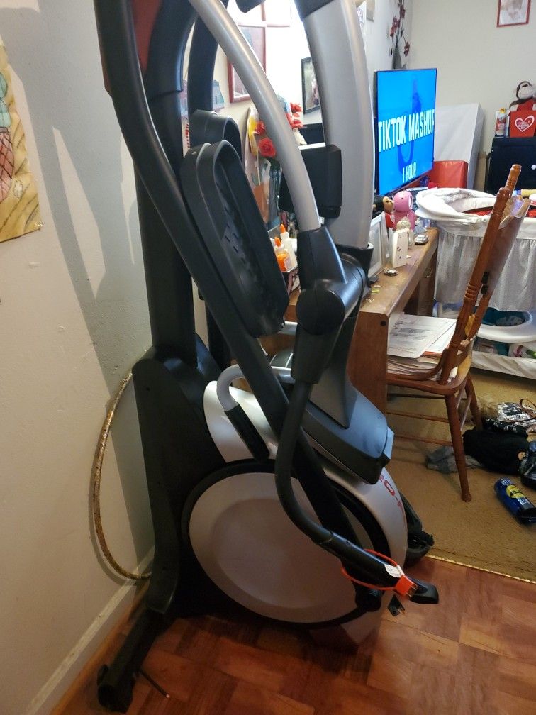 ProForm smart elliptical 535