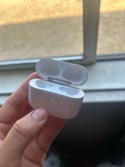 Apple AirPods case