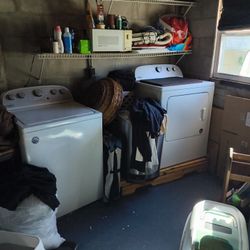 Whirlpool Washer And Dryer Set