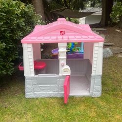 Step 2 Pink Playhouse 