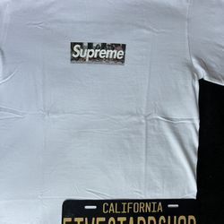 SUPREME TEE 
