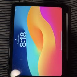 I-pad 10th gen silver case&keyboard