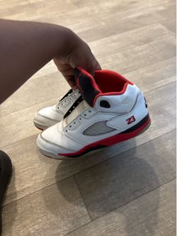 Kids Jordan’s 3Y
