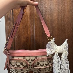 Vintage Pink Coach Shoulder Bag 