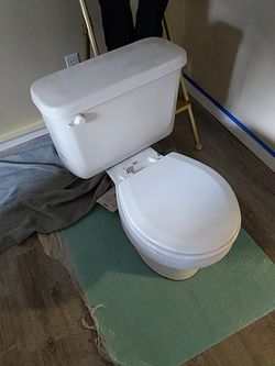 Westport toilet seat deals