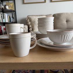Lenox French Perle Groove white dinnerware set