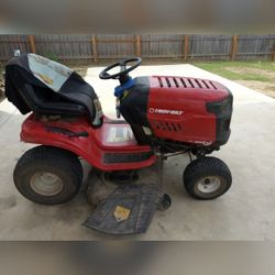 Riding Lawn Mower - Fair - Maysville, GA