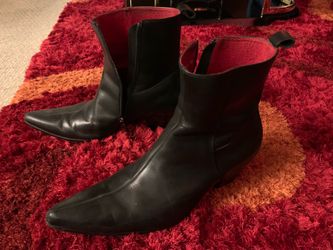 Pointy Black Boots (Madcap England)