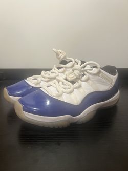 SIZE 8 W0MAN - Nike Air Jordan 11 Retro Low Concord Sketch