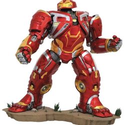 Hulkbuster - Marvel Avengers Figure / Statue