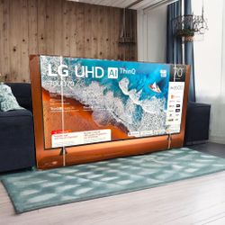 HD382 70” Lg smart 4k led Uhd tv floor model 