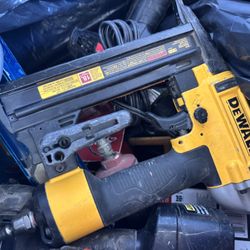 Drills Tools 🧰 Take All Todo $60.