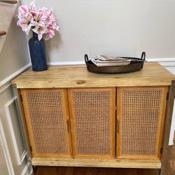 3-door sideboard/buffet
