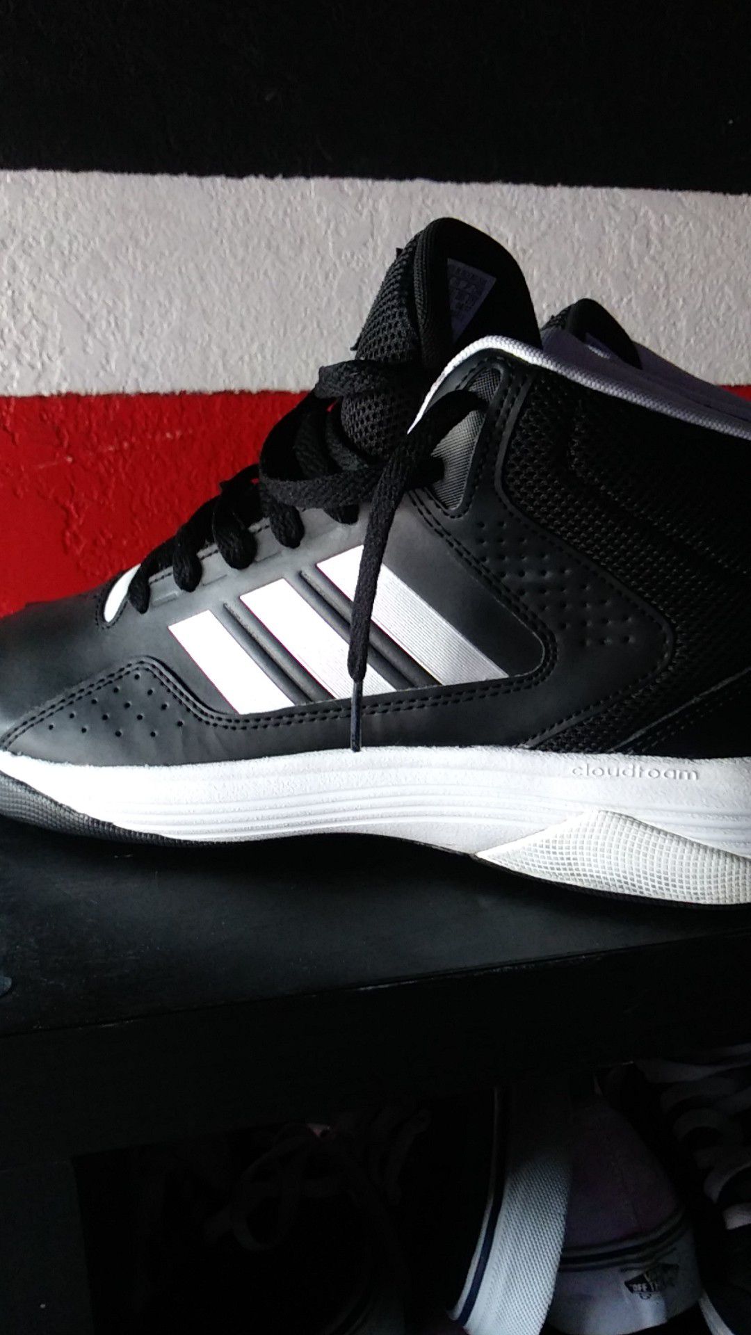 Adidas llation mid basketball size 10.5
