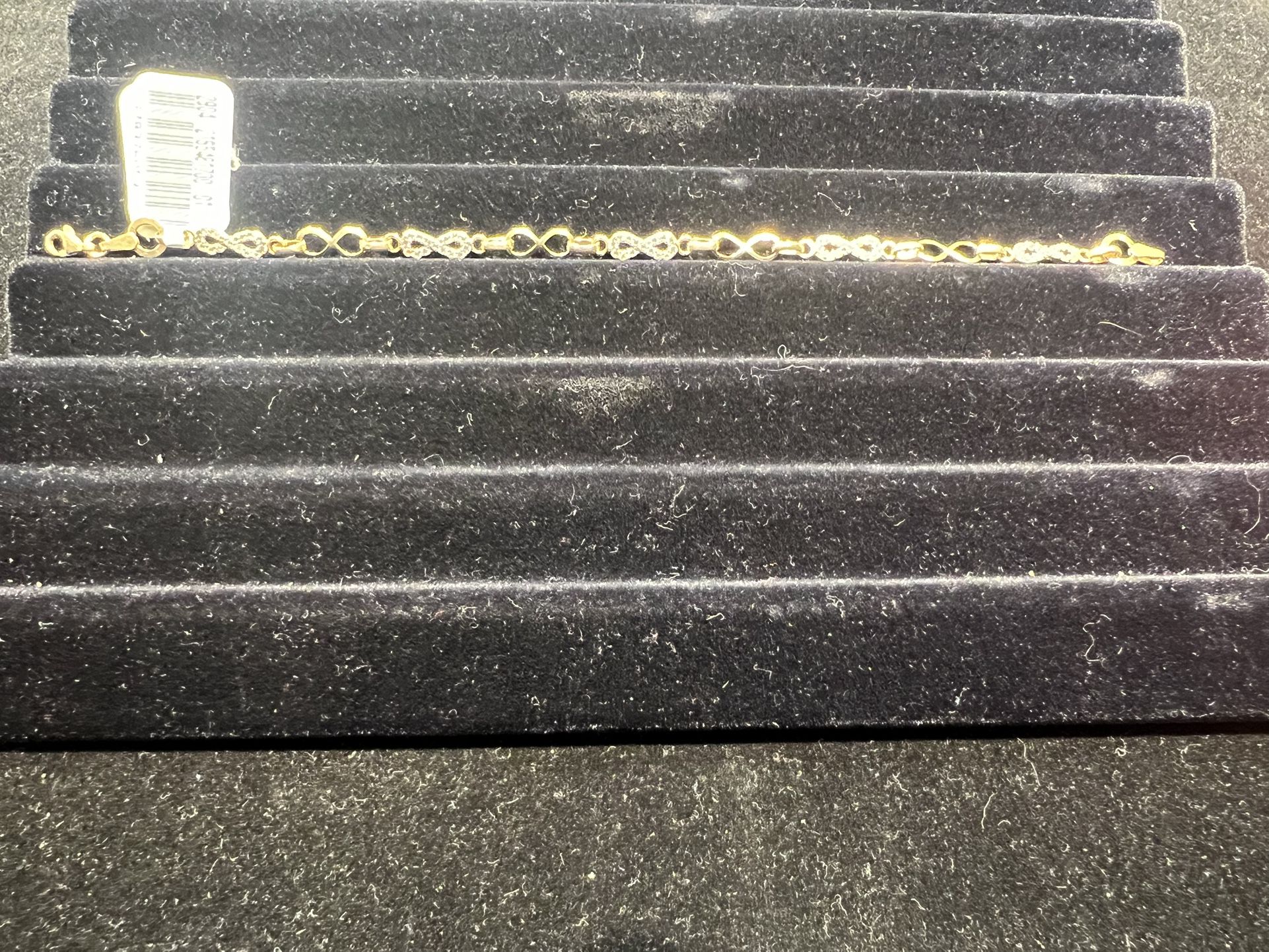 10k 4.1Grms 7Inches Infinity Bracelet 
