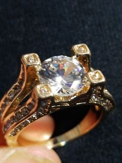 4.06 CTTW Round Diamond simulated Women's Fashion designer yellow gold over silver engagement promises ring